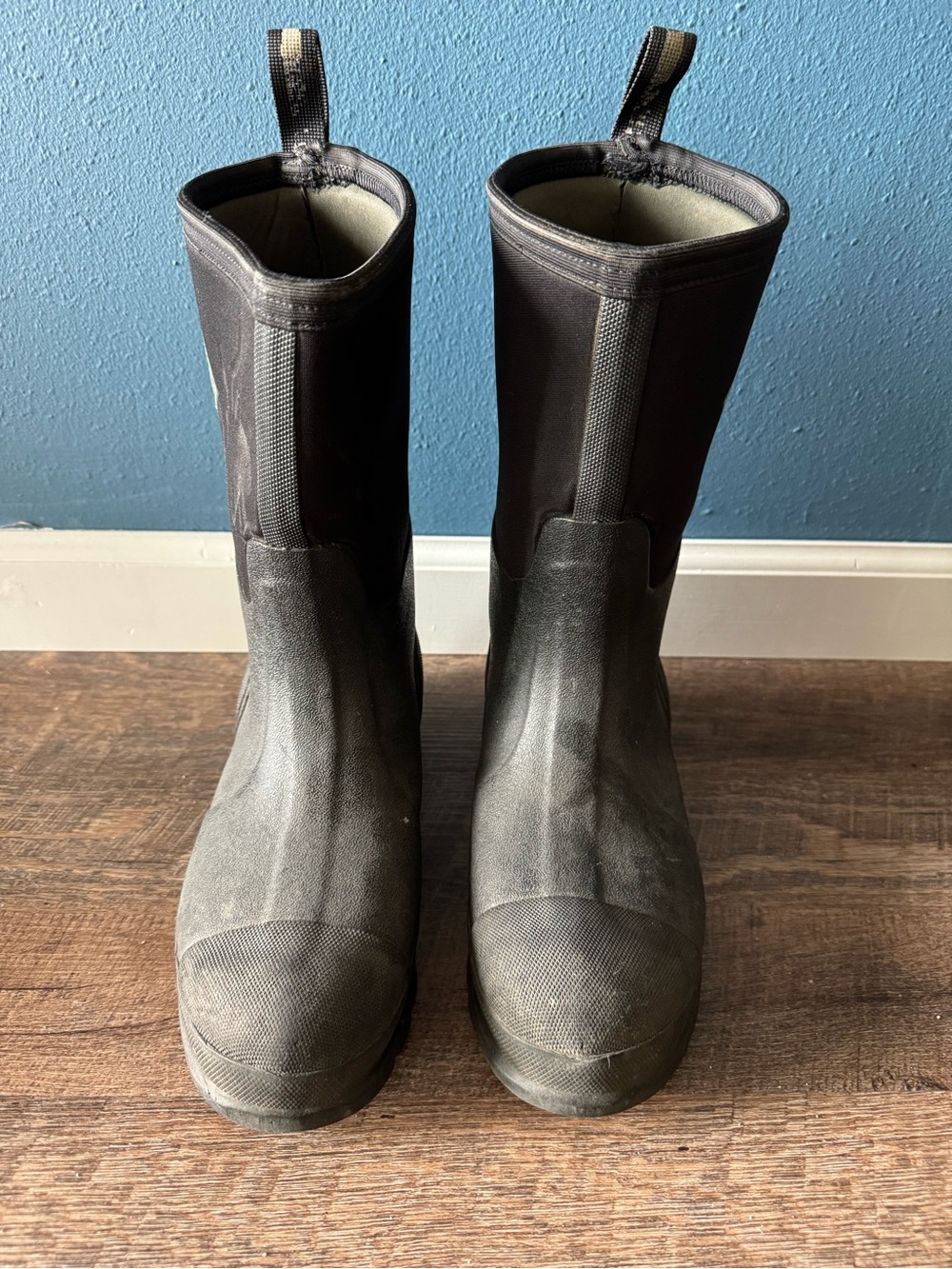 Waterproof Black Pull-On Men's Boots
